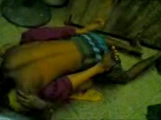 Indian beautiful Typical Village beauty Chudai On Floor In Hidden Cam - Wowmoyback