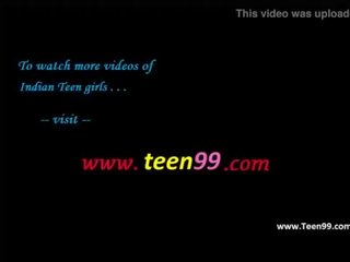 Teen99.com - indické obec mladý samice necking milovník v von