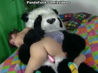 Büyüleyici bukkake islak gömlek ayartma panda ayaklar